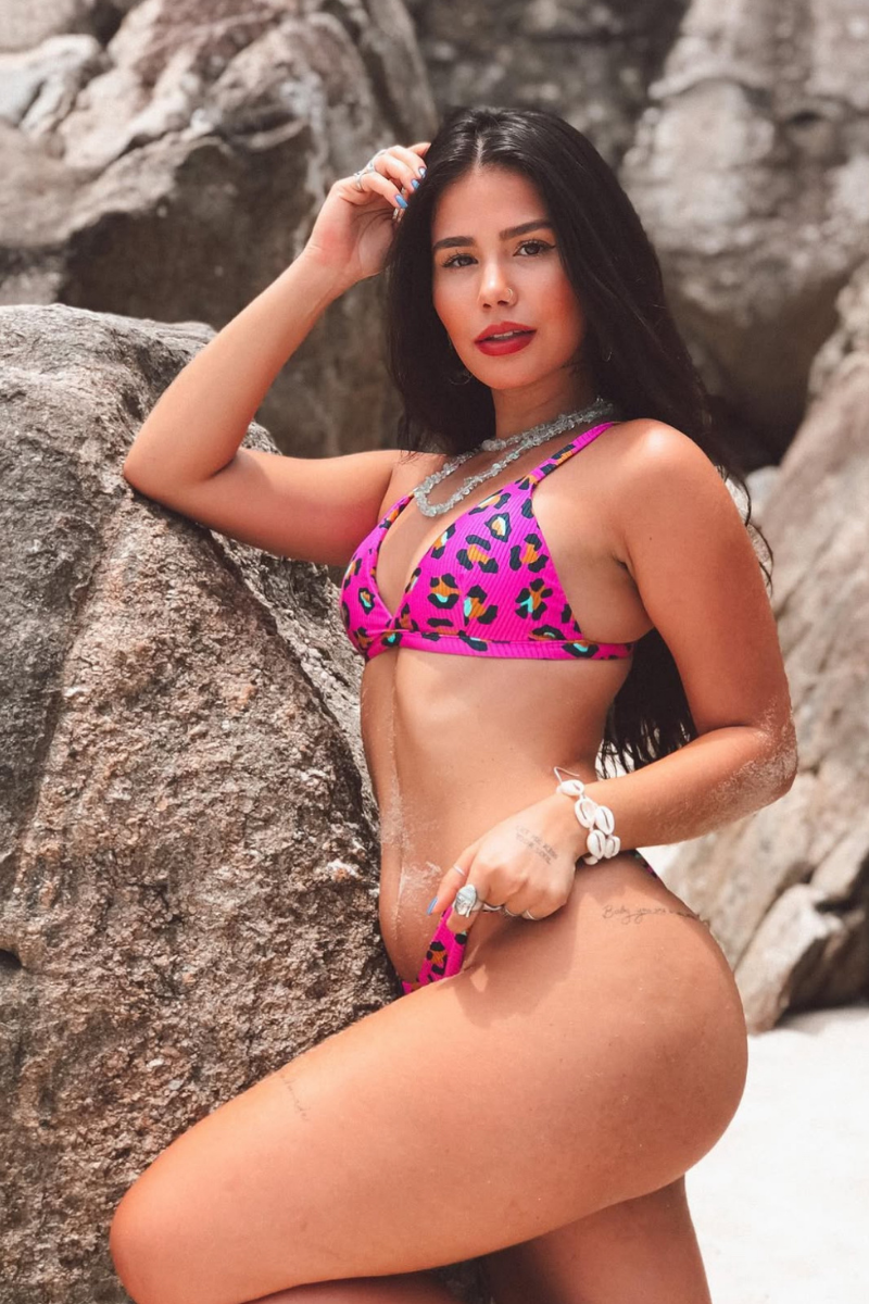 Ostra Bikini Top (Ribbed Jaguar Pink)