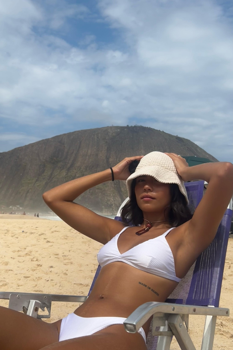 Ostra Bikini Top (Ribbed White)